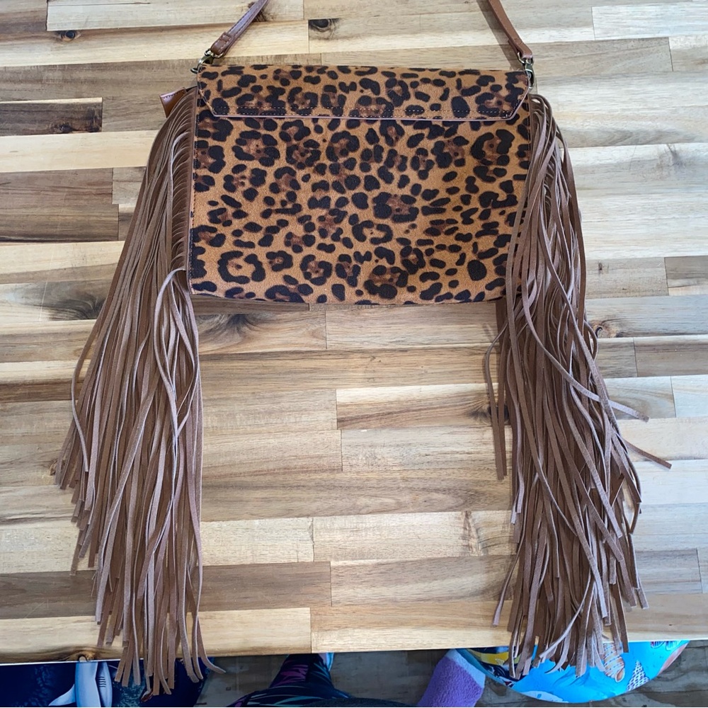 L&B brand Leopard Print Fringe Crossbody Bag NWOT never used!! - Picture 11 of 12